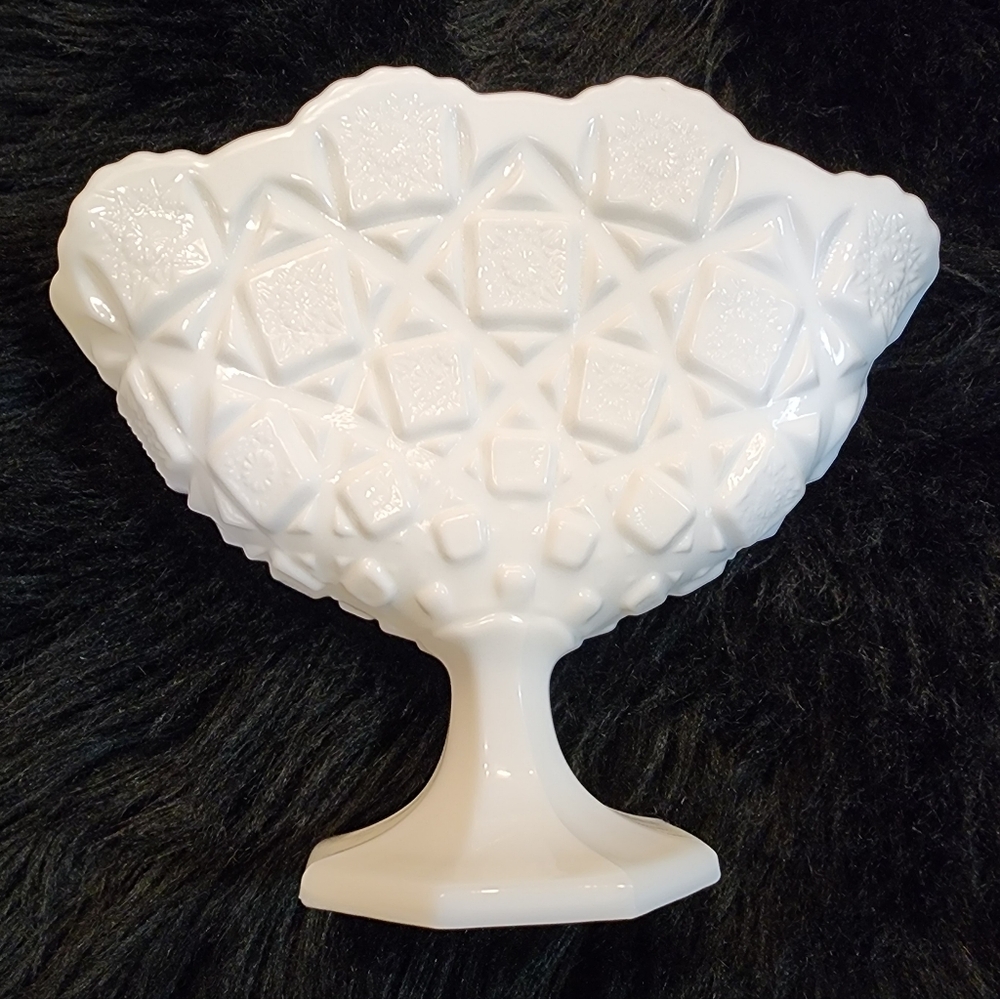 Vintage Milk Glass Vase Planter Old Quilt PatternWestmoreland Vintage